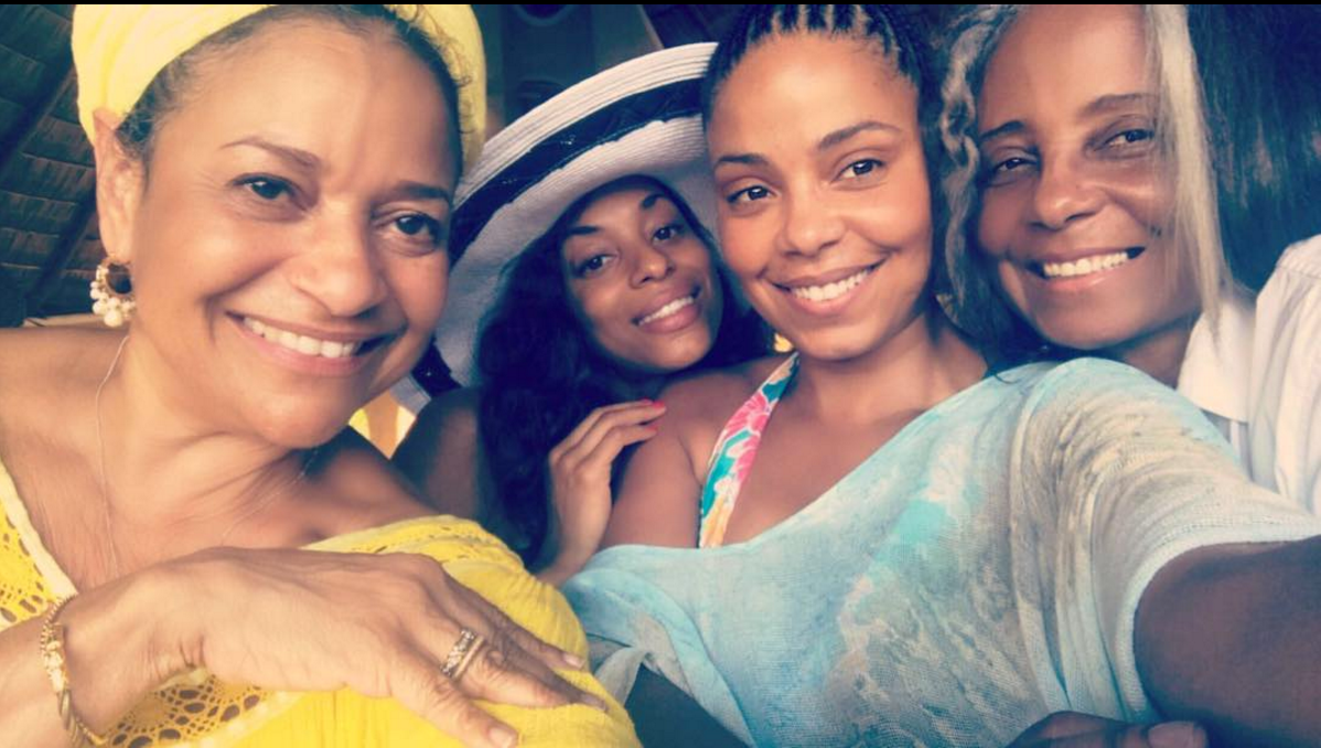 Sanaa Lathan And Her Mom Had The Ultimate Girls Trip and We're Honestly Jealous
